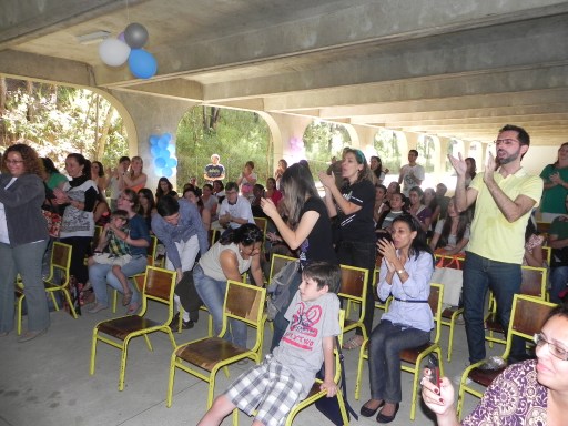 Polo EAD de Nova Friburgo - Dia do pedagogo - Família Clou - O menor circo do mundo