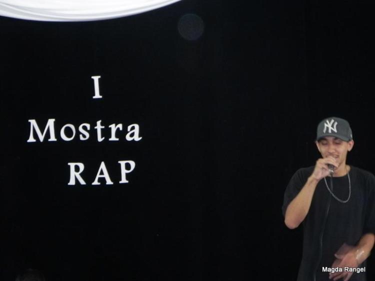 Falange, do grupo Primeiro Ofício, apresentou a música "Canção à perfeição"