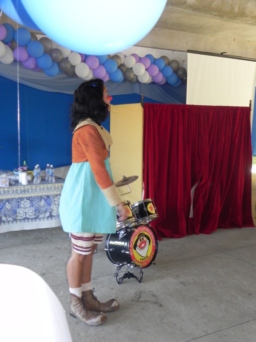 Polo EAD de Nova Friburgo - Dia do pedagogo - Família Clou - O menor circo do mundo