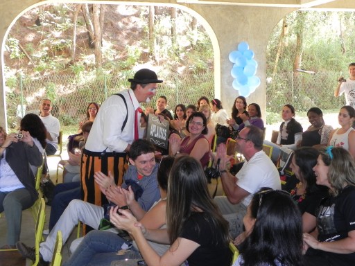 Polo EAD de Nova Friburgo - Dia do pedagogo - Família Clou - O menor circo do mundo