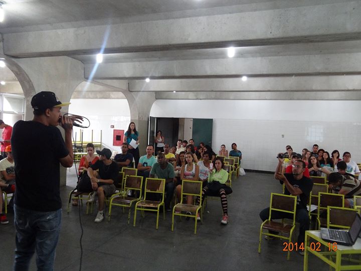 Fábio FG apresentou a música "A ponte"