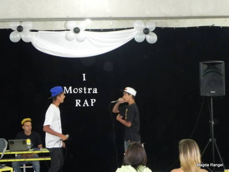 Sleepy (a esquerda) e PontoJota em batalha de sangue