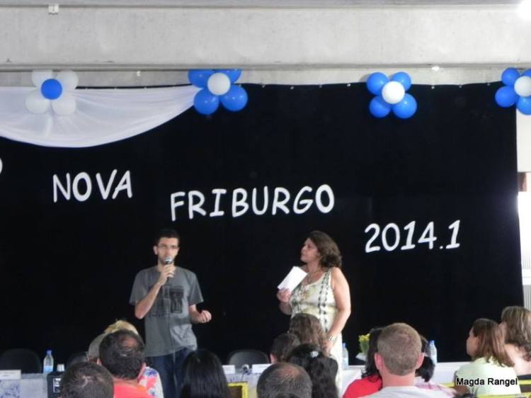 Sergio Pinho, estudante de Ciências Biológicas, apresentando o blog do Polo